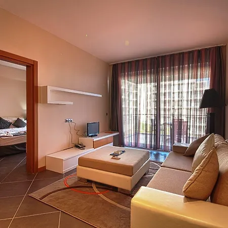 Maxima Paradise Resort Özdere