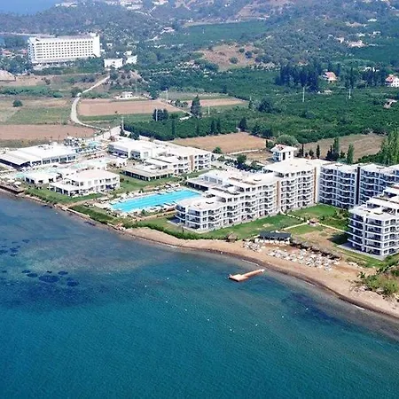 Üdülőközpont Maxima Paradise 3*