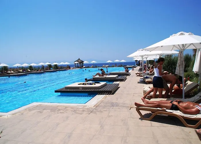 Maxima Paradise Resort