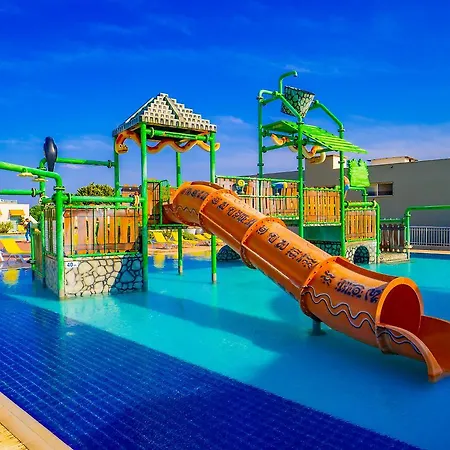 Maxima Paradise Station touristique 4*