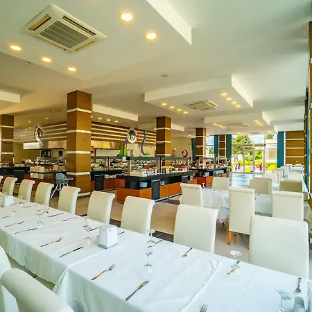 Maxima Paradise 4*