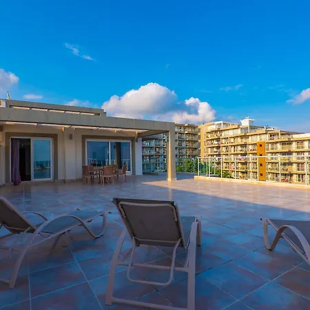 Maxima Paradise 4*