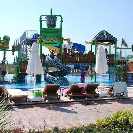 Resort Maxima Paradise